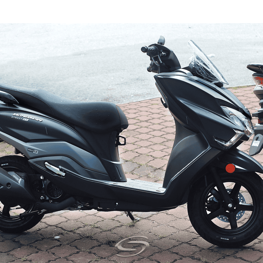 Suzuki Burgman 125 – View 2